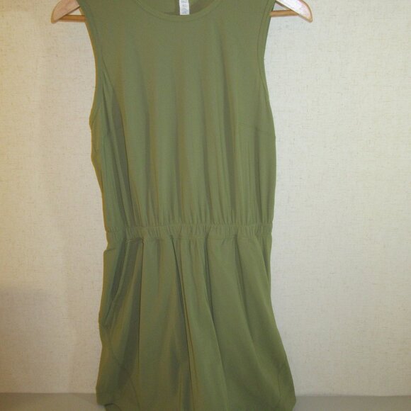 Lululemon Lightweight High-Neck Dress - Picture 5 of 8